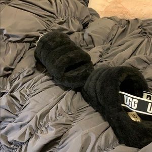 Ugg slide slippers